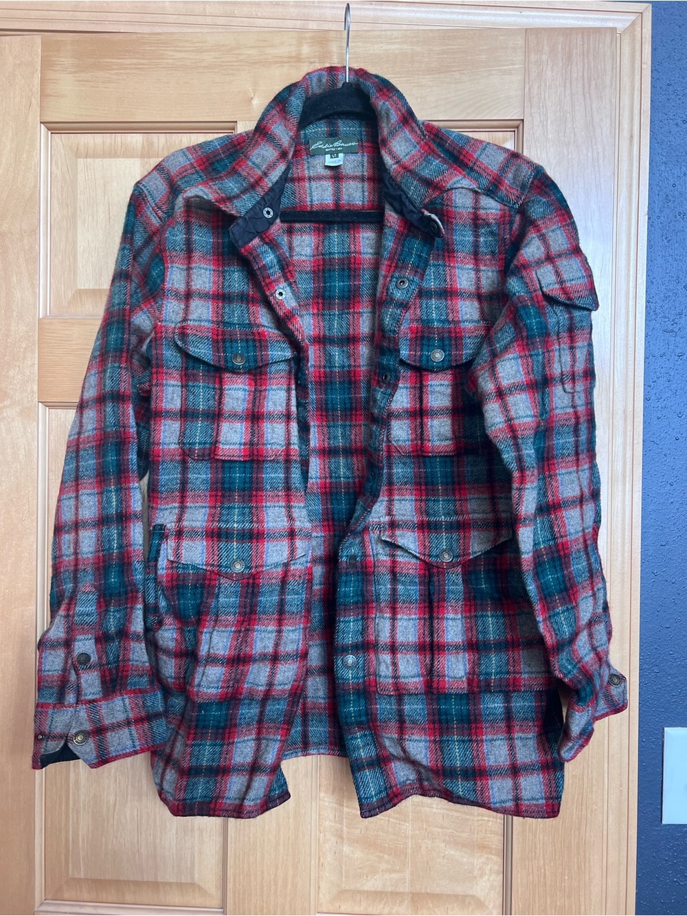 Eddie Bauer Red & Green Plaid Wool Blend Shirt Jacket Vintage